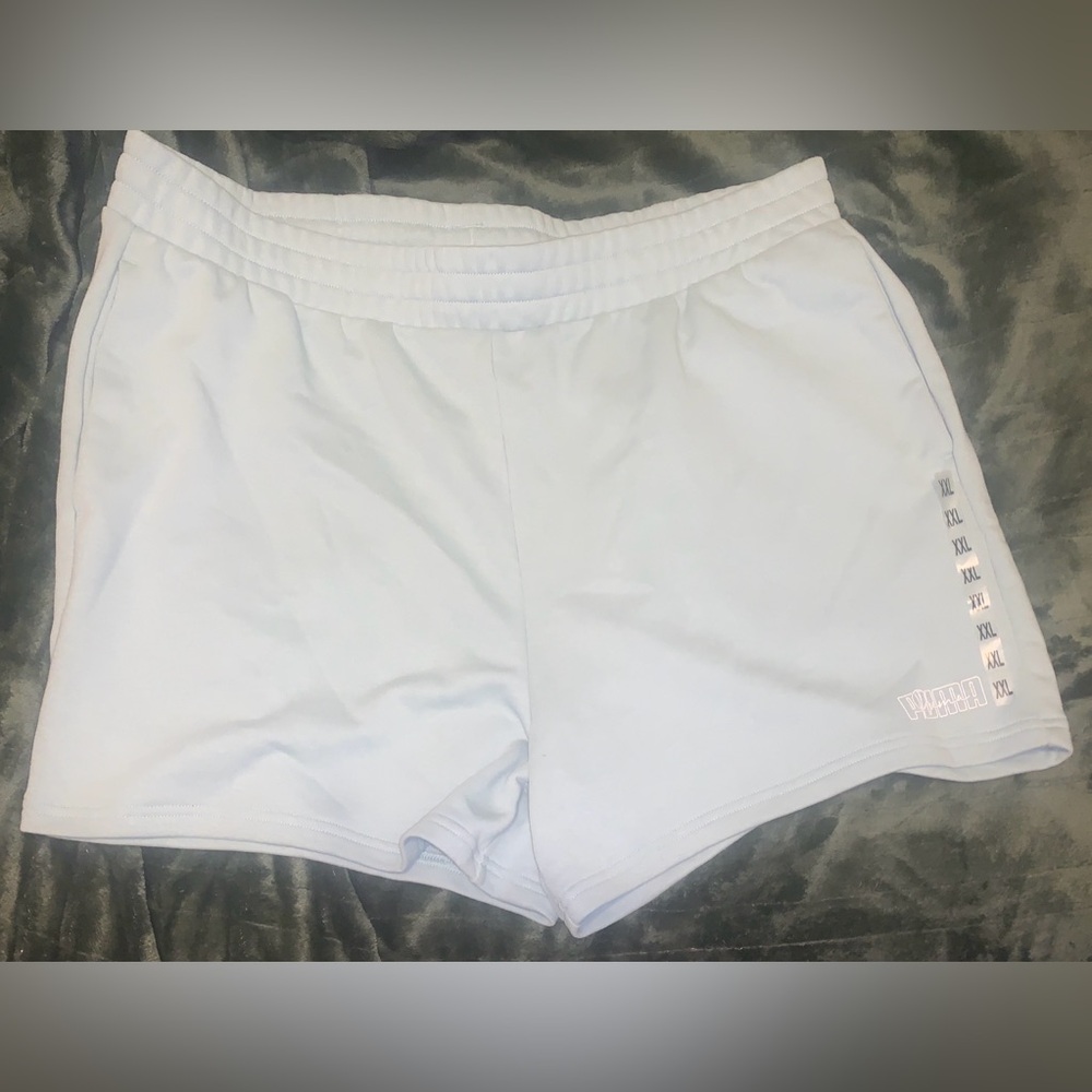 ESS ADMIRE SHORTS